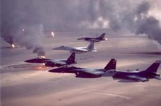 Đội đặc nhiệm Mỹ bị bao vây nguy ngập, tiêm kích F-15 lập tức giải cứu: Vô tiền khoáng hậu