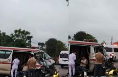 Xe cứu thương chở người chết tông đuôi xe buýt,  2 người bị thương nặng