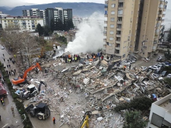 Hơn 1.500 người đã thiệt mạng sau động đất ở Thổ Nhĩ Kỳ và Syria - 13
