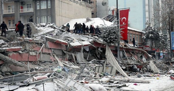 Hơn 1.500 người đã thiệt mạng sau động đất ở Thổ Nhĩ Kỳ và Syria - 1